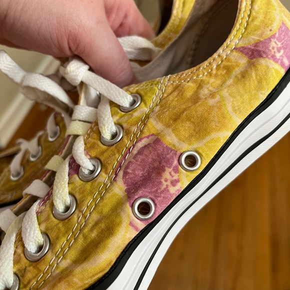 Converse Yellow and Pink Citrus Print - Picture 6 of 6